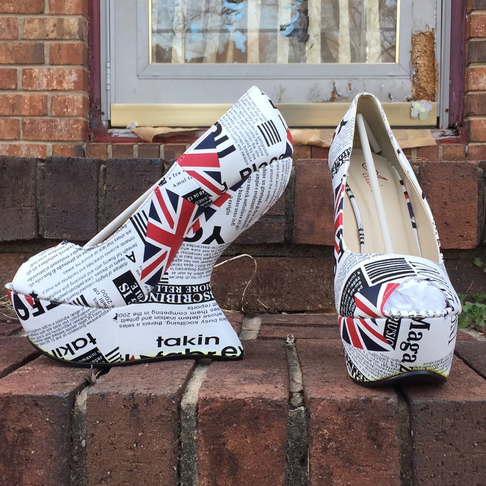 Union Jack newsprint peep-toe wedge pumps